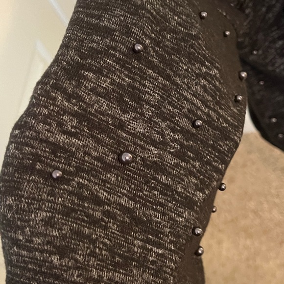 DG2 plus size 2x Black Heather sweater top w Charcoal beads - Picture 4 of 12